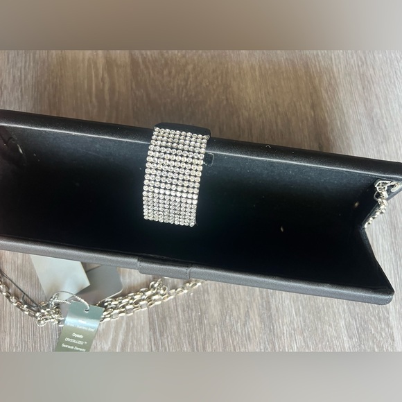 Sleek Black and Silver Wristlet Clutch - Picture 2 of 6